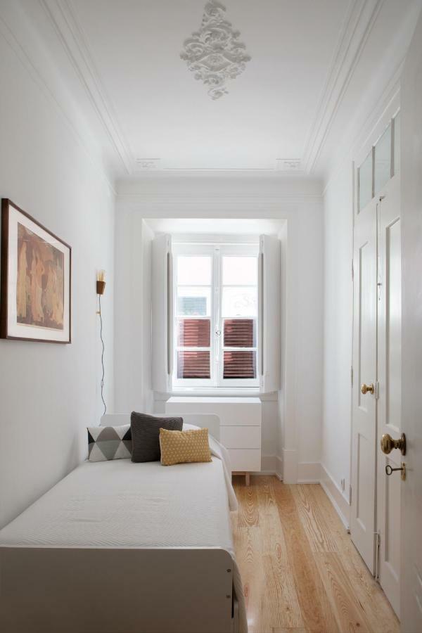 Renovated Charming Apartment With Terrace In Lapa Lisboa Екстериор снимка